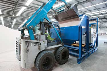 Heavy-Duty Bulk Bag-Filling Station Handles Abrasive Zircon and Rutile