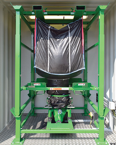 Mobile Discharging of PAC from Bulk Bags Helps Solve Pesticide Overload Fast at WTW