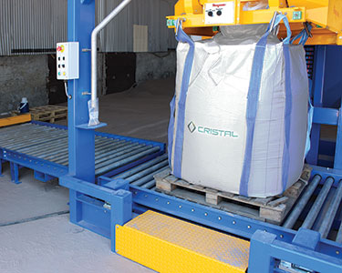 Aussie Logistics Leader Fills up to 10 Bulk Bags/h for Abrasive Minerals Customer