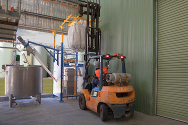 Yalumba Winery Converts to Bulk Bag Discharging of Granular Tartaric Acid