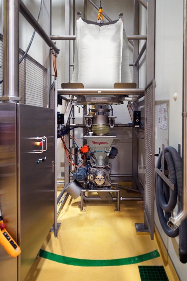 Smith's Snackfoods Installs Large-Scale Bulk Handling System for New Chip Line