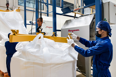 
Drink Mix Capacity Up 100%, Labour Down 70% with Bulk Bag Weigh Batch Discharging